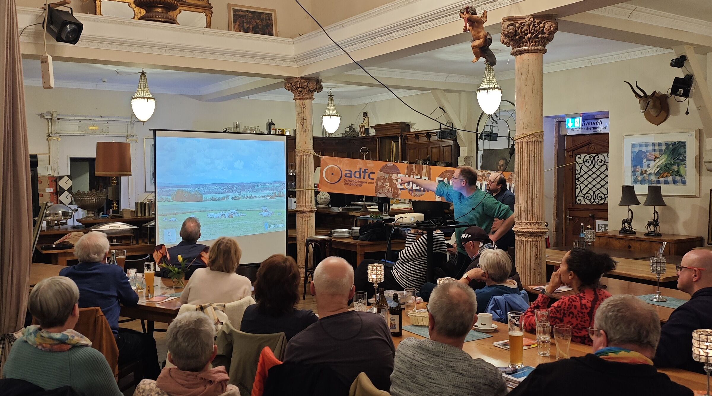 Kim-Thomas Rehmann erzählt von seiner Radreise zu den Lavendelfeldern der Provence