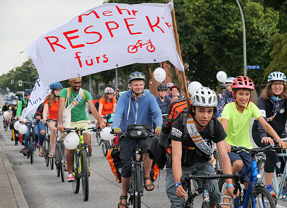 Fahrraddemonstration "Mehr Respekt fürs Rad"